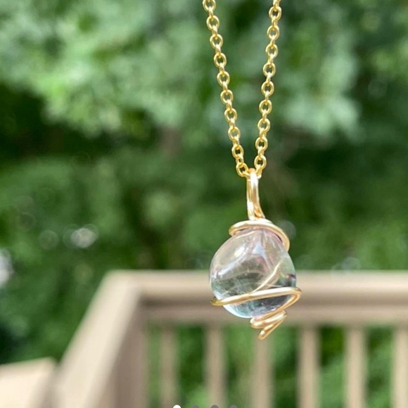 Fluorite crystal necklace - Picture 2 of 4